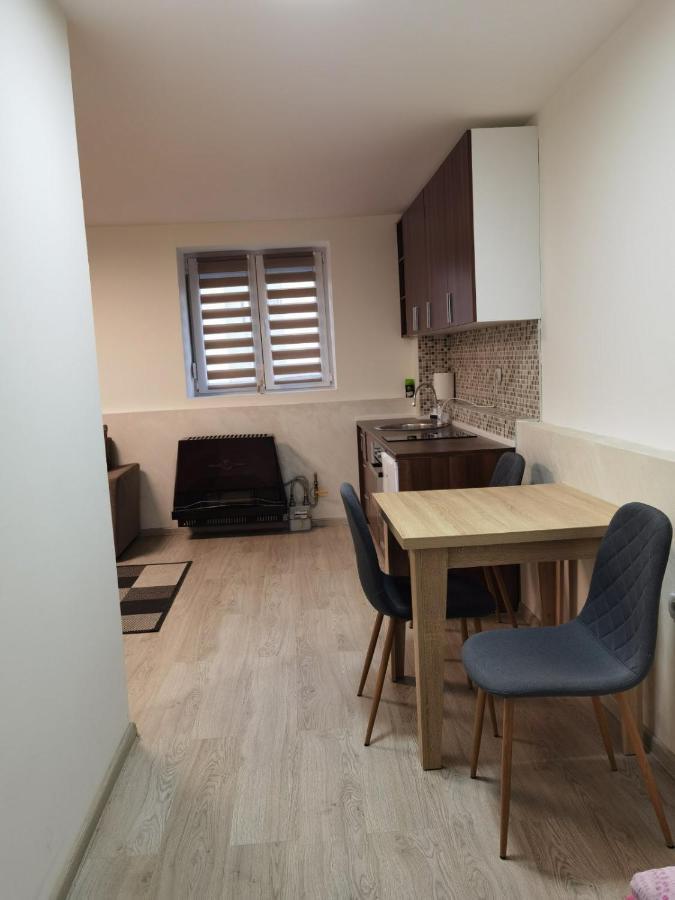 Kraguj Apartman 2 Kragujevac Kültér fotó