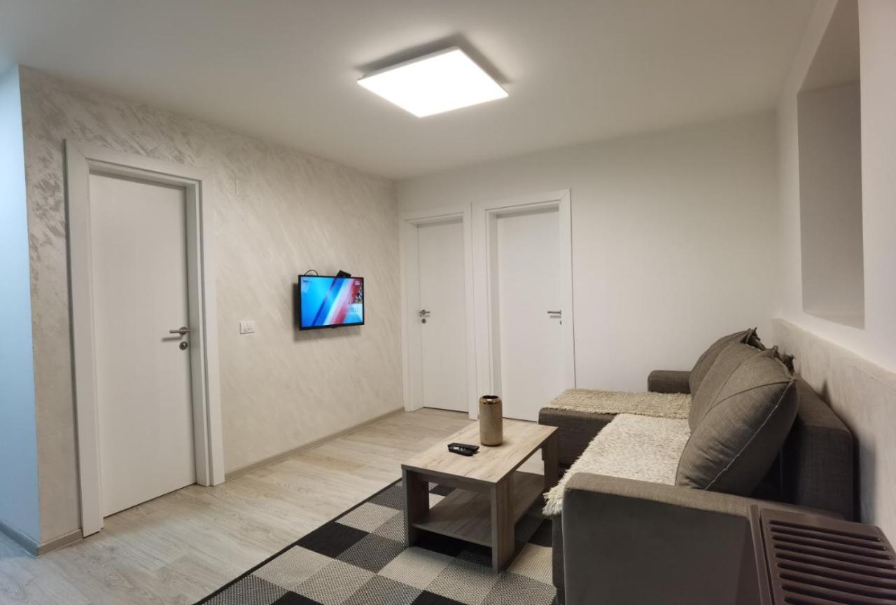 Kraguj Apartman 2 Kragujevac Kültér fotó